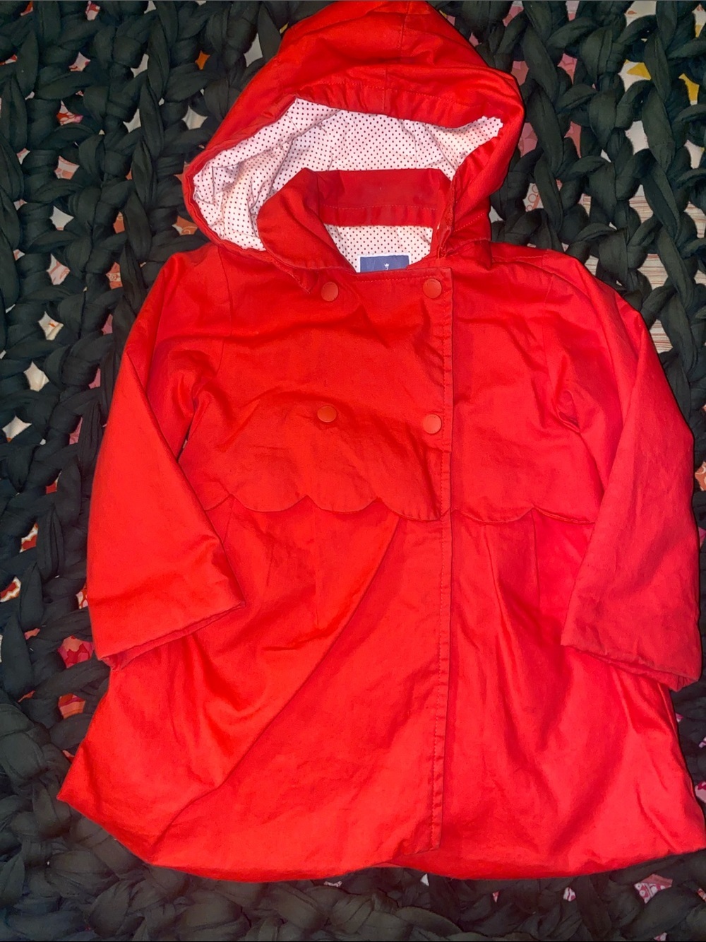 Jacadi Paris | Girl’s Scalloped Crimson Trench Coat with Polka Dot Lining